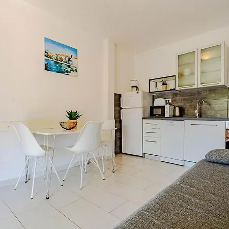 Stunning In Apartman *