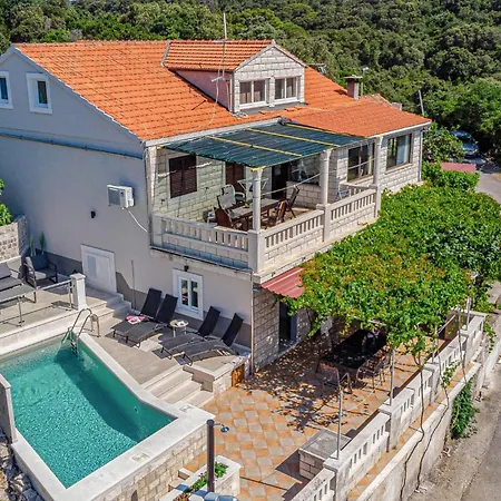 Stunning In Apartman Zrnovo