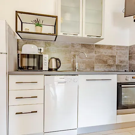 Stunning In Apartman