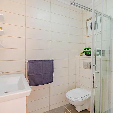 Stunning In Apartman Zrnovo